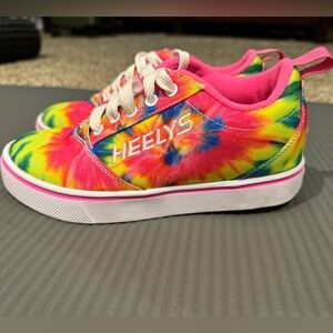 Heelys Tie-Dye Size 3